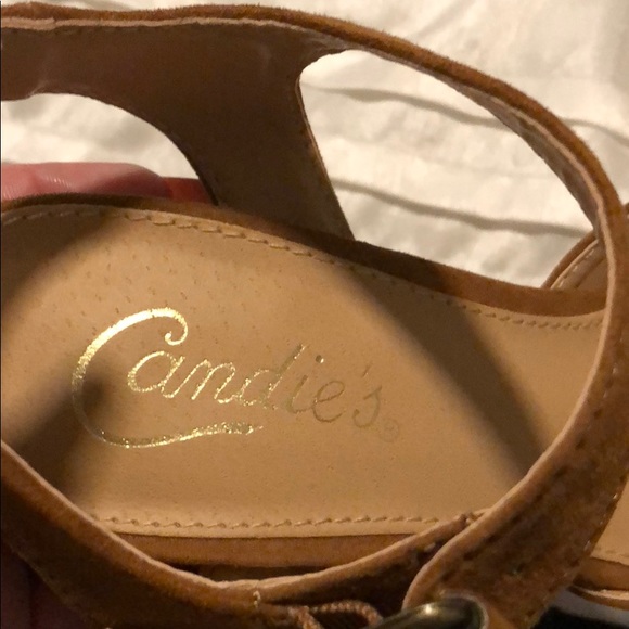 Candie’s platform suede heels - Picture 2 of 4